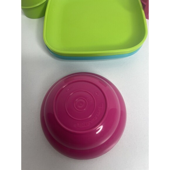 TUPPERWARE MINI PARTY COFFEE MUGS & PLATES 4" PINK GREEN - Picture 2 of 4